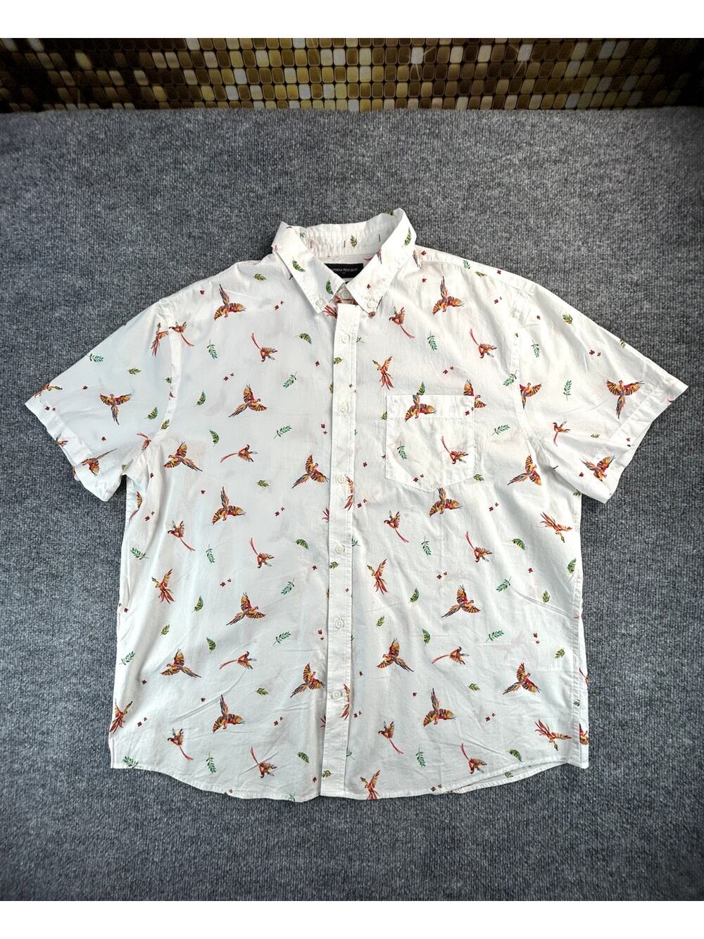 Banana Republic Slim Fit Parrot Print Button Up Shirt Men XXL Tropical Hawaiian